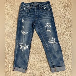American Eagle, fit: Tomgirl, size 8, 99% cotton 1% elastane